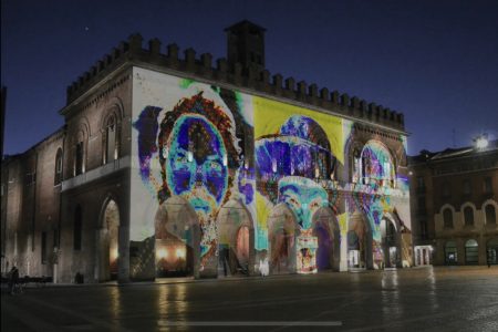 ESPOARTE: a Cremona l’installazione Unritrattoperunirci di Vincenzo Marsiglia